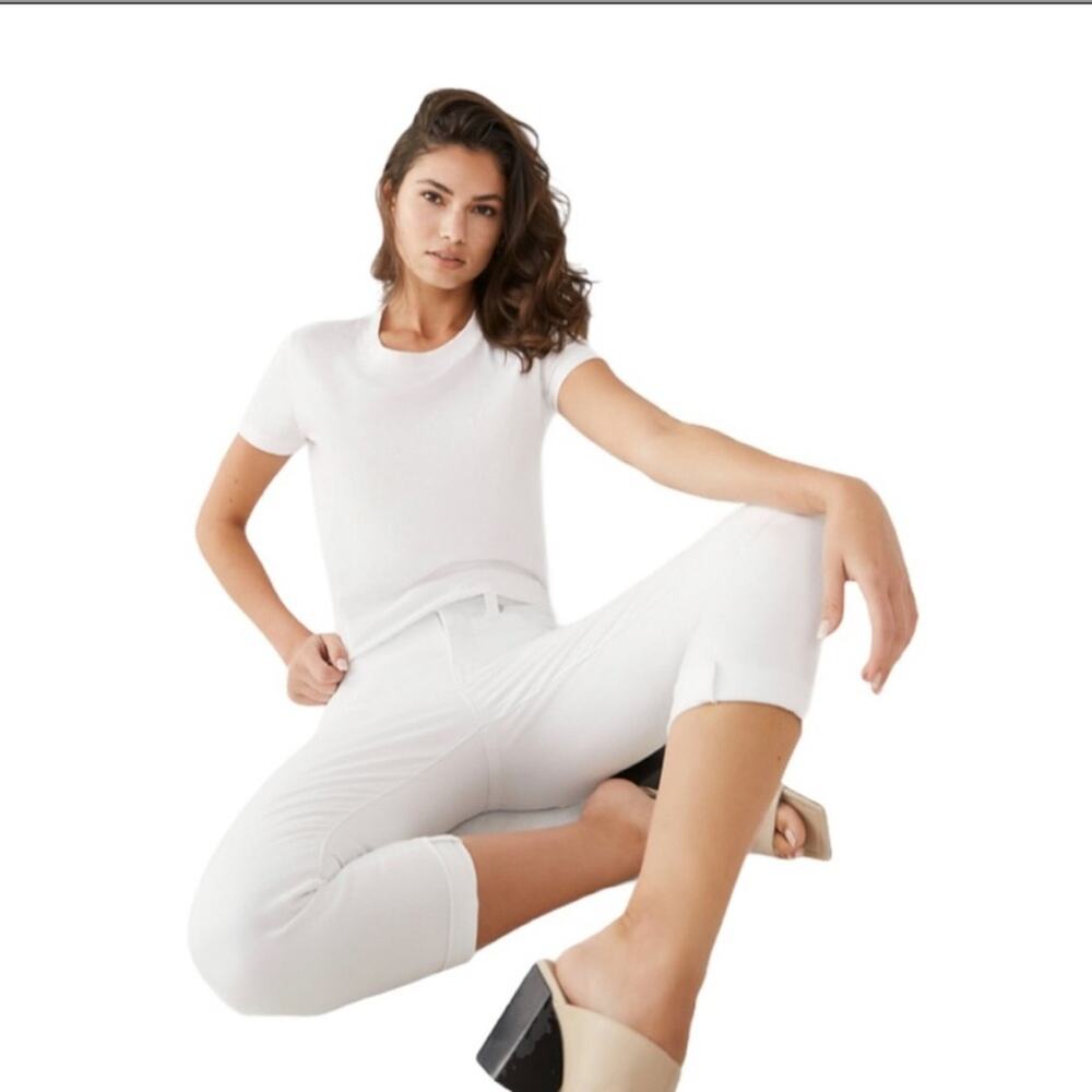 True Religion Halle Mid Rise Capri Jeans - Size 27